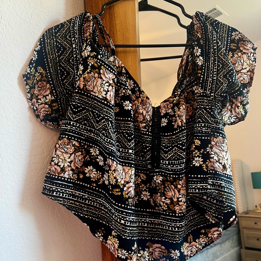 Floral Black Open Shoulder Top